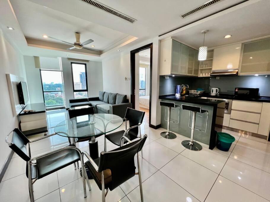 Casa Residency Service Apartment Куала-Лумпур Экстерьер фото