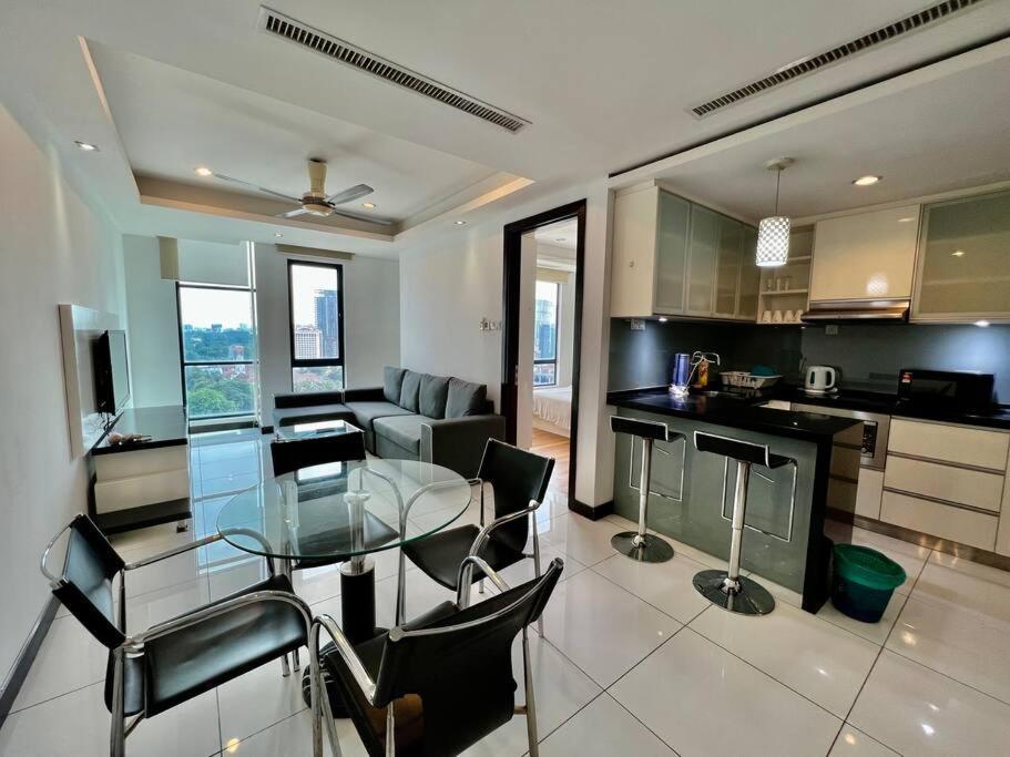 Casa Residency Service Apartment Куала-Лумпур Экстерьер фото