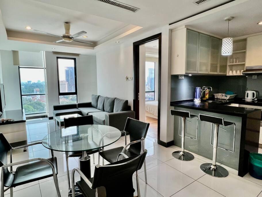 Casa Residency Service Apartment Куала-Лумпур Экстерьер фото